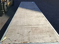 Intern transportmiddel op massieve banden - afbeelding 7 van  9