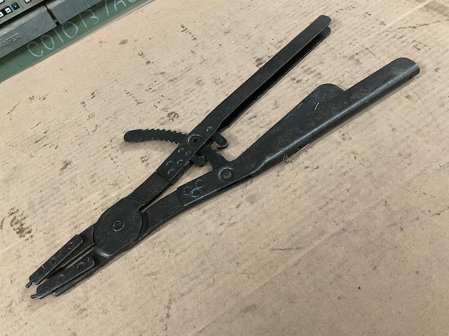 Internal retaining ring plier - afbeelding 2 van  2