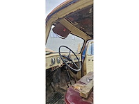 International - bullnose - chassis cabine vrachtwagen - oldtimer - afbeelding 2 van  21
