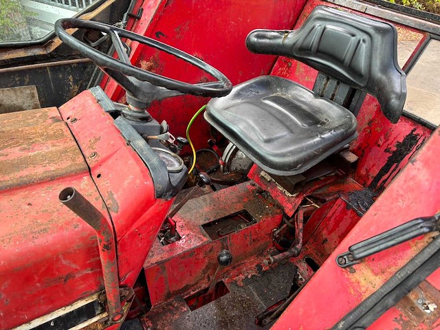 International 1246 4wd vierwielaangedreven landbouwtractor - afbeelding 8 van  17