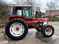 International 1246 4wd vierwielaangedreven landbouwtractor - afbeelding 12 van  17