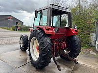 International 1246 4wd vierwielaangedreven landbouwtractor - afbeelding 16 van  17