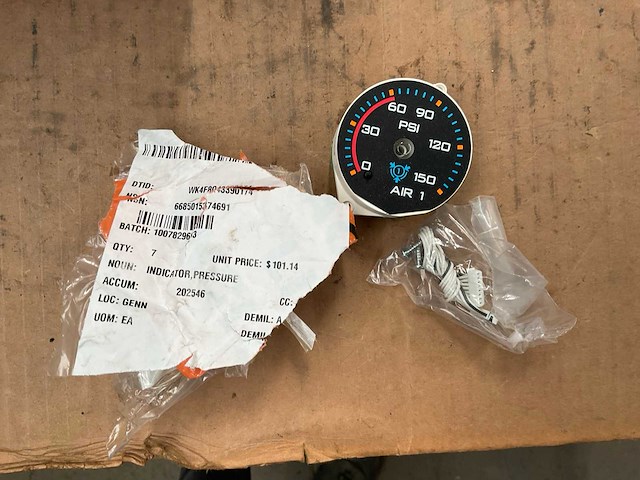 International 3533883c1 pressure indicator (7x) - afbeelding 2 van  4