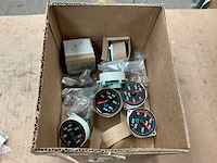 International 3533883c1 pressure indicator (7x) - afbeelding 1 van  4