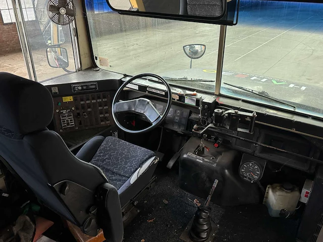 International 3700 schoolbus 188pk 1999, br-lh-18 - afbeelding 13 van  36