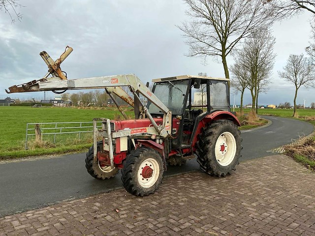 International 733 4x4 vierwielaangedreven landbouwtractor - afbeelding 1 van  25