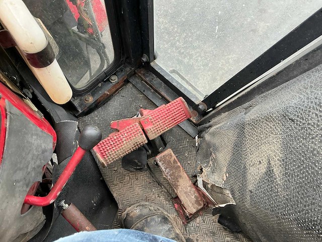 International 733 4x4 vierwielaangedreven landbouwtractor - afbeelding 15 van  25