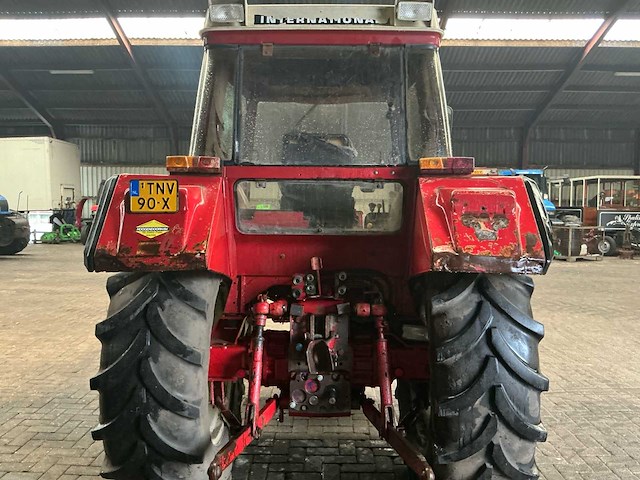 International 743xl tweewielaangedreven landbouwtractor - afbeelding 16 van  18