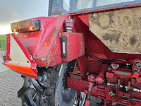 International 844-s vierwielaangedreven landbouwtractor - afbeelding 9 van  28