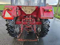 International 844-s vierwielaangedreven landbouwtractor - afbeelding 6 van  28