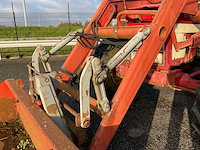International 844as vierwielaangedreven landbouwtractor - afbeelding 16 van  38