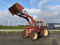 International 844as vierwielaangedreven landbouwtractor - afbeelding 2 van  38