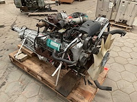 International b235 7,3liter dieselmotor - afbeelding 4 van  8