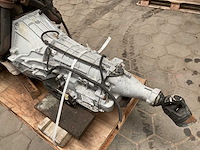 International b235 7,3liter dieselmotor - afbeelding 1 van  8