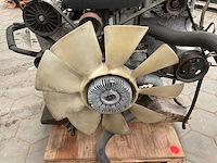 International b235 7,3liter dieselmotor - afbeelding 6 van  8