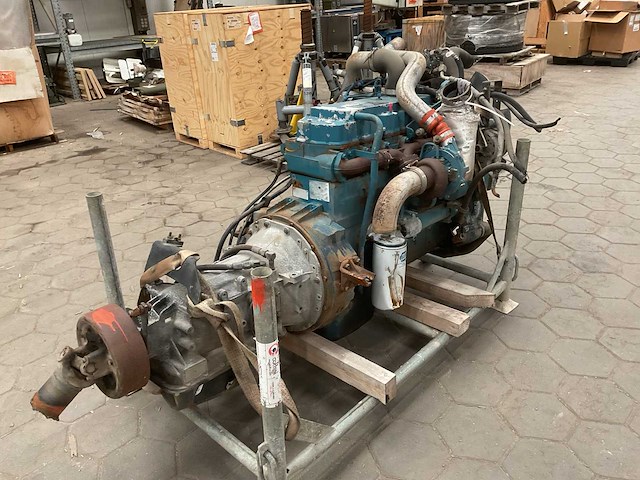 International c175 dieselmotor - afbeelding 5 van  10