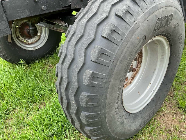 International case 1394 tweewielaangedreven landbouwtractor - afbeelding 10 van  43