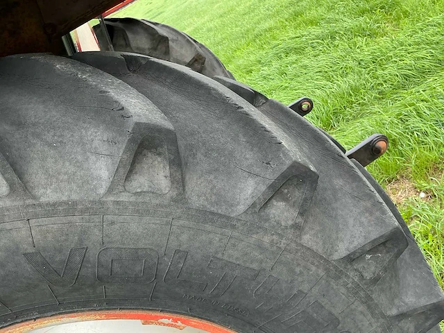 International case 1394 tweewielaangedreven landbouwtractor - afbeelding 15 van  43