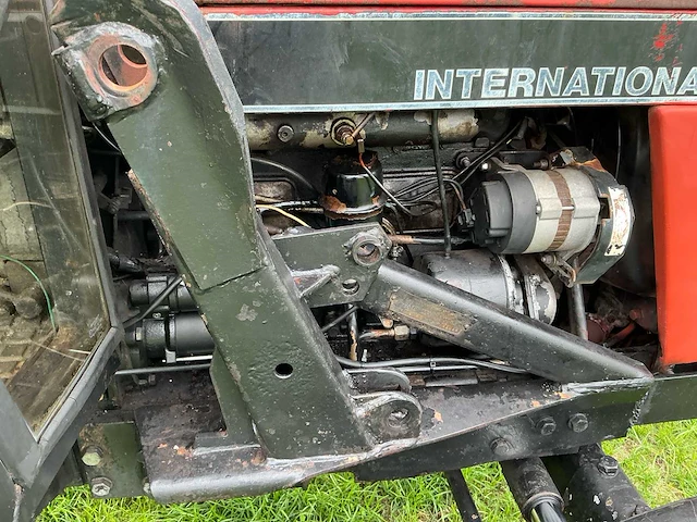 International case 1394 tweewielaangedreven landbouwtractor - afbeelding 24 van  43