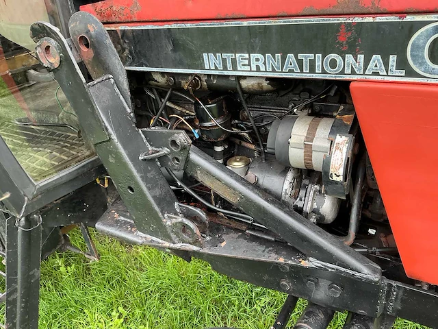 International case 1394 tweewielaangedreven landbouwtractor - afbeelding 26 van  43