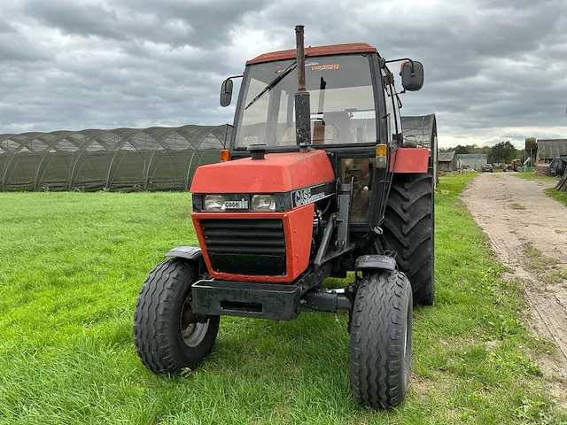 International case 1394 tweewielaangedreven landbouwtractor - afbeelding 8 van  43