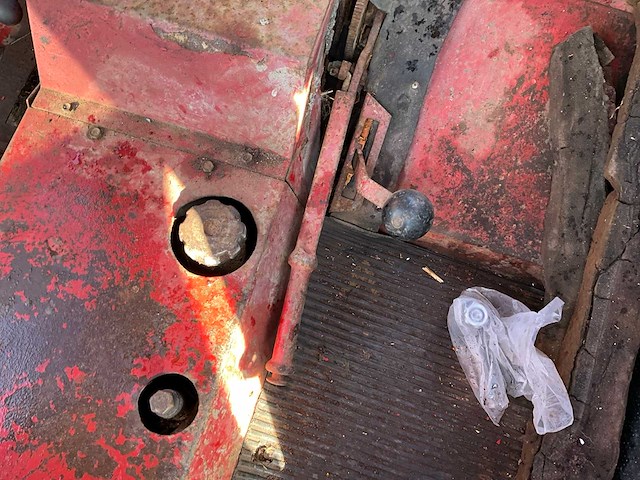 International harvester 1246 turbo tweewielaangedreven landbouwtractor - afbeelding 28 van  36