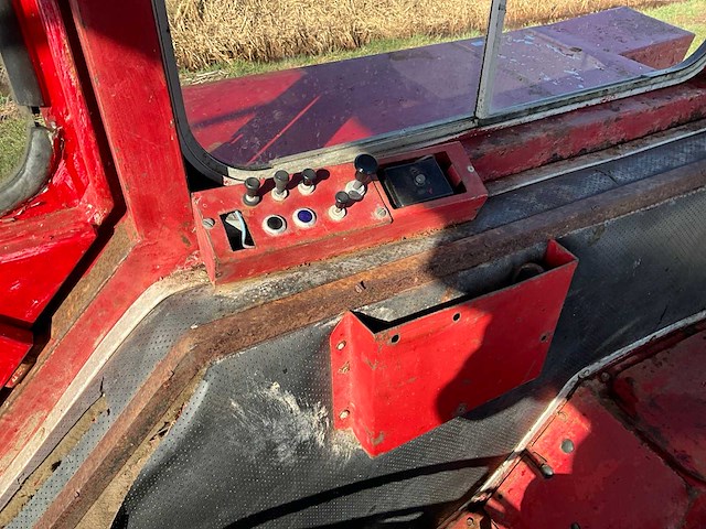 International harvester 1246 turbo tweewielaangedreven landbouwtractor - afbeelding 29 van  36