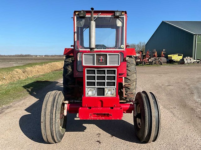 International harvester 1246 turbo tweewielaangedreven landbouwtractor - afbeelding 23 van  36