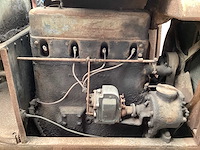International harvester oldtimer tractor - afbeelding 13 van  25