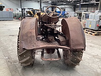 International harvester oldtimer tractor - afbeelding 8 van  9