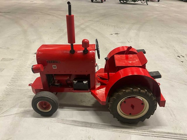 International kunstwerk oldtimer tractor - afbeelding 16 van  17
