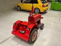 International kunstwerk oldtimer tractor - afbeelding 13 van  17