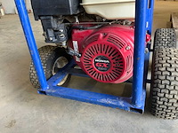 Interpump ws202 benzine hogedrukreiniger voorzien van honda gx390 motor met spuitlans - afbeelding 2 van  11