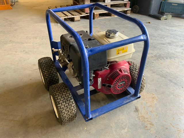 Interpump ws202 benzine hogedrukreiniger voorzien van honda gx390 motor met spuitlans - afbeelding 5 van  11