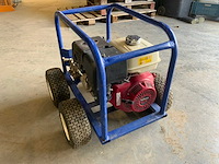 Interpump ws202 benzine hogedrukreiniger voorzien van honda gx390 motor met spuitlans - afbeelding 5 van  11
