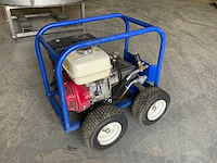 Interpump ws202 benzine hogedrukreiniger voorzien van honda gx390 motor met spuitlans - afbeelding 1 van  5