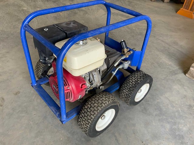 Interpump ws202 benzine hogedrukreiniger voorzien van honda gx390 motor met spuitlans - afbeelding 5 van  5