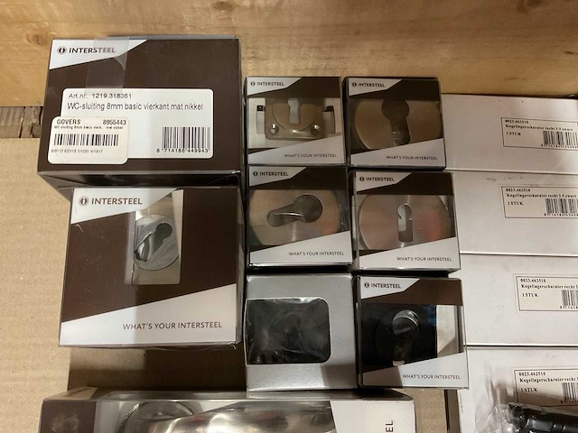 Intersteel partij deurbeslag, 15 verpakkingen - afbeelding 2 van  3