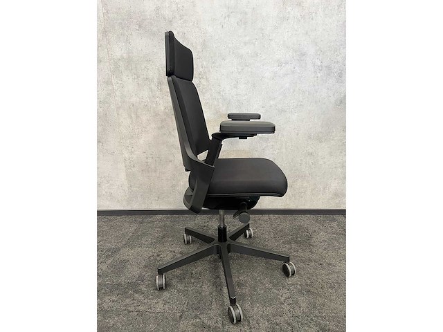 Interstuhl - ergonomische directie bureaustoel - afbeelding 4 van  10