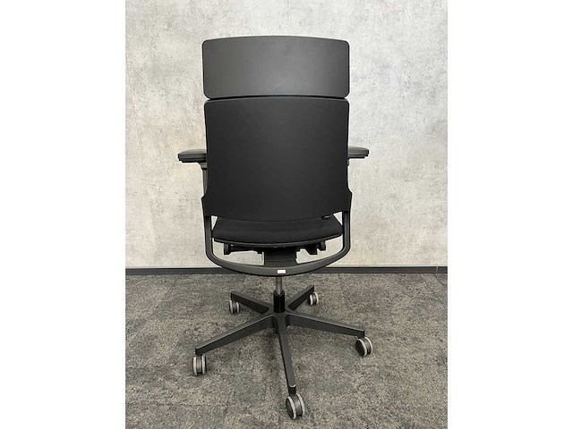 Interstuhl - ergonomische directie bureaustoel - afbeelding 5 van  10