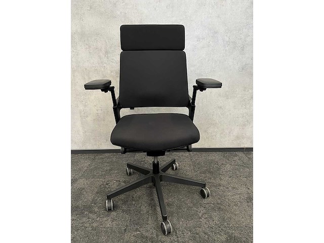 Interstuhl - ergonomische directie bureaustoel - afbeelding 1 van  2