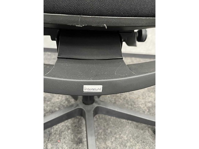 Interstuhl - ergonomische directie bureaustoel - afbeelding 7 van  9
