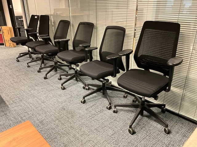 Interstuhl bureaustoel (6x) - afbeelding 1 van  8