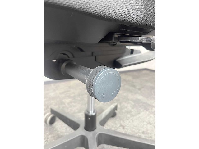 Interstuhl joyceis3 - ergonomische bureaustoel - afbeelding 2 van  12
