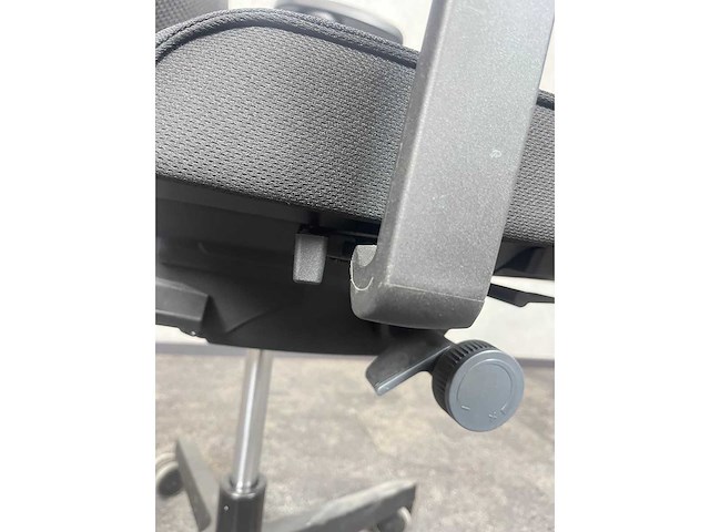Interstuhl joyceis3 - ergonomische bureaustoel - afbeelding 10 van  12