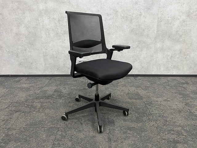Interstuhl movy - ergonomische bureaustoel zwart - afbeelding 1 van  19