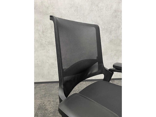 Interstuhl movy - ergonomische bureaustoel zwart - afbeelding 7 van  19