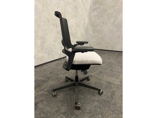 Interstuhl movy - ergonomische bureaustoel - afbeelding 12 van  14