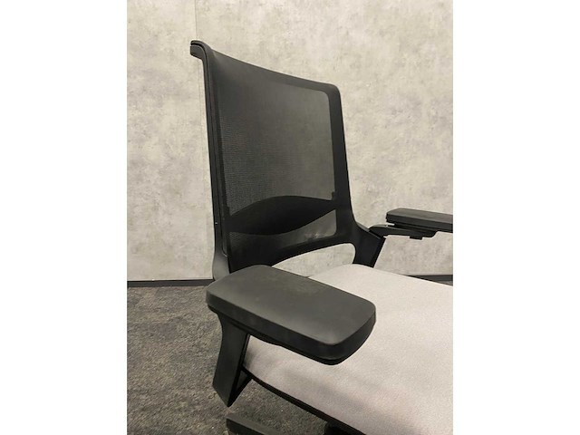 Interstuhl movy - ergonomische bureaustoel - afbeelding 6 van  14