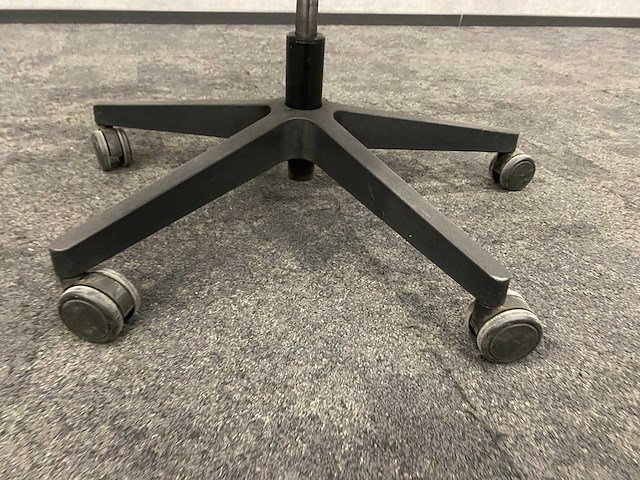 Interstuhl movy - ergonomische bureaustoel - afbeelding 2 van  11